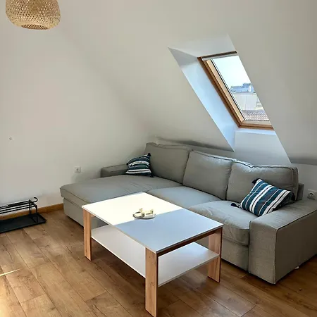гнездото L The Nest Lägenhet Burgas