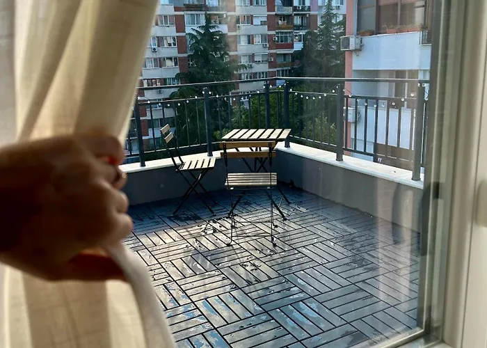 гнездото L The Nest * Burgas City